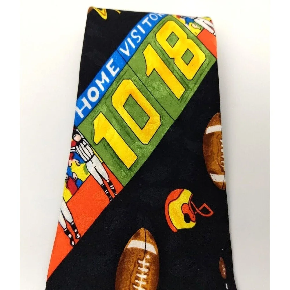 Nicole Miller FRIDAY NIGHT FOOTBALL Neck Tie‎ 100% Silk Vintage 1992 Hand Sewn